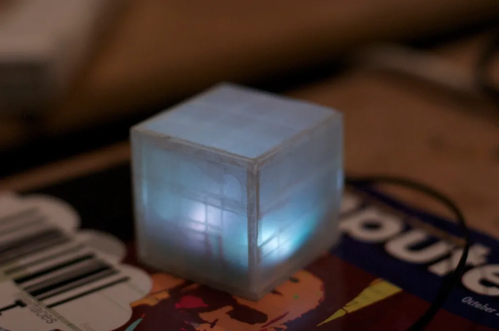 Cyan Cube (SLED)