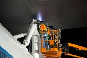 Demating Enterprise (OV101) from the SCA at JFK